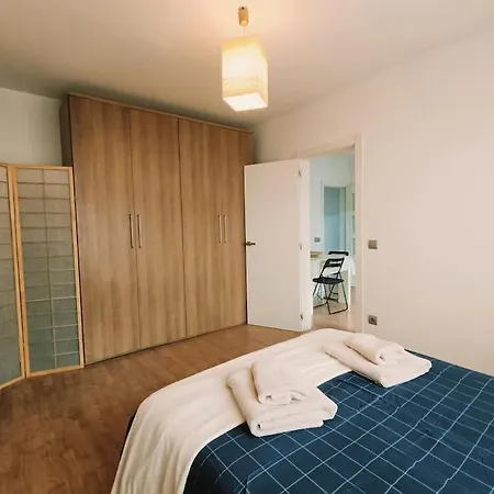 Apartment Siglo Xx - Nuevo 3 Barcelona